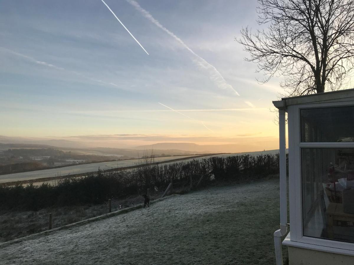 Cwtch Farm Bed & Breakfast Ystalyfera 외부 사진