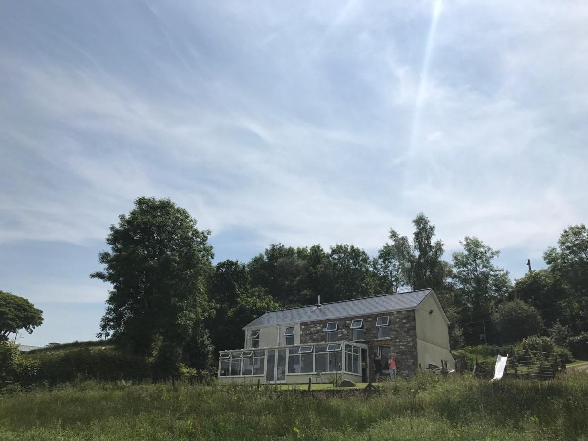 Cwtch Farm Bed & Breakfast Ystalyfera 외부 사진
