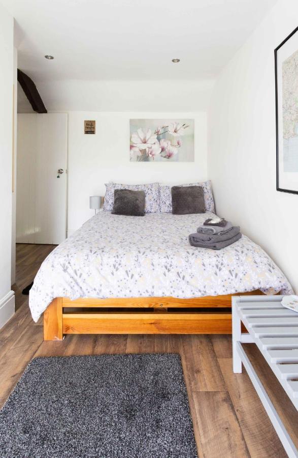 Cwtch Farm Bed & Breakfast Ystalyfera 외부 사진