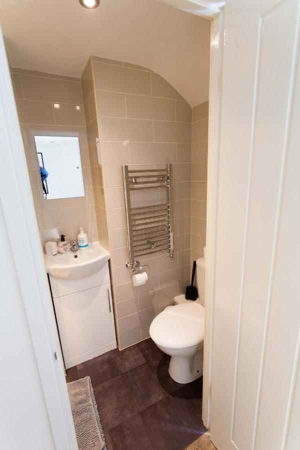 Cwtch Farm Bed & Breakfast Ystalyfera 외부 사진
