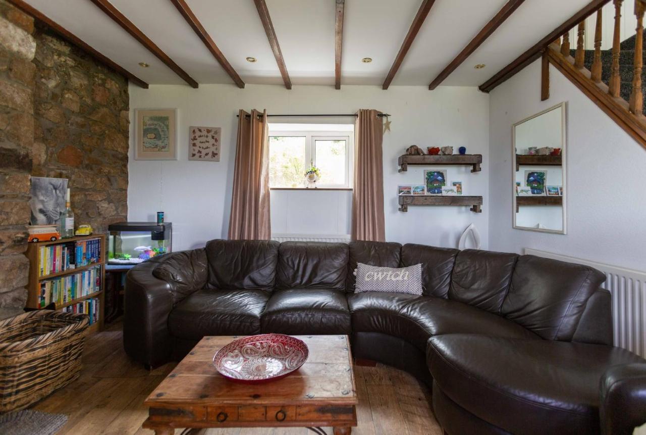Cwtch Farm Bed & Breakfast Ystalyfera 외부 사진