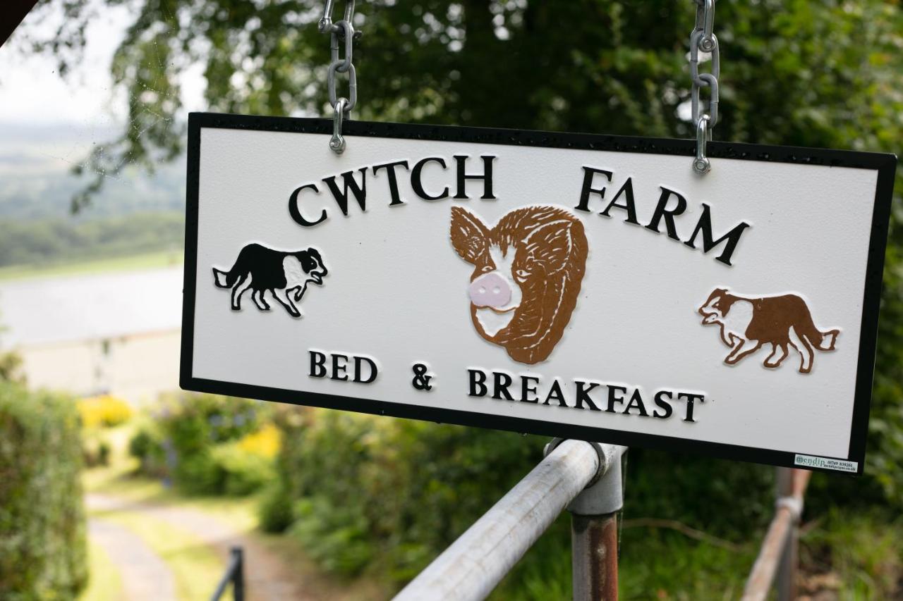 Cwtch Farm Bed & Breakfast Ystalyfera 외부 사진